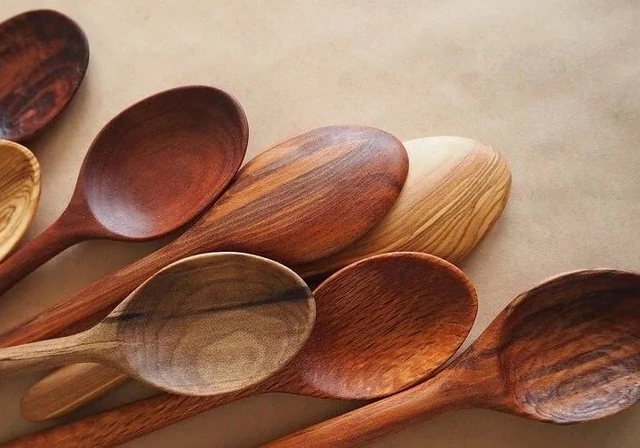 Mətbəxdə taxta qaşıqdan istifadə təhl&uuml;kəlidirmi?