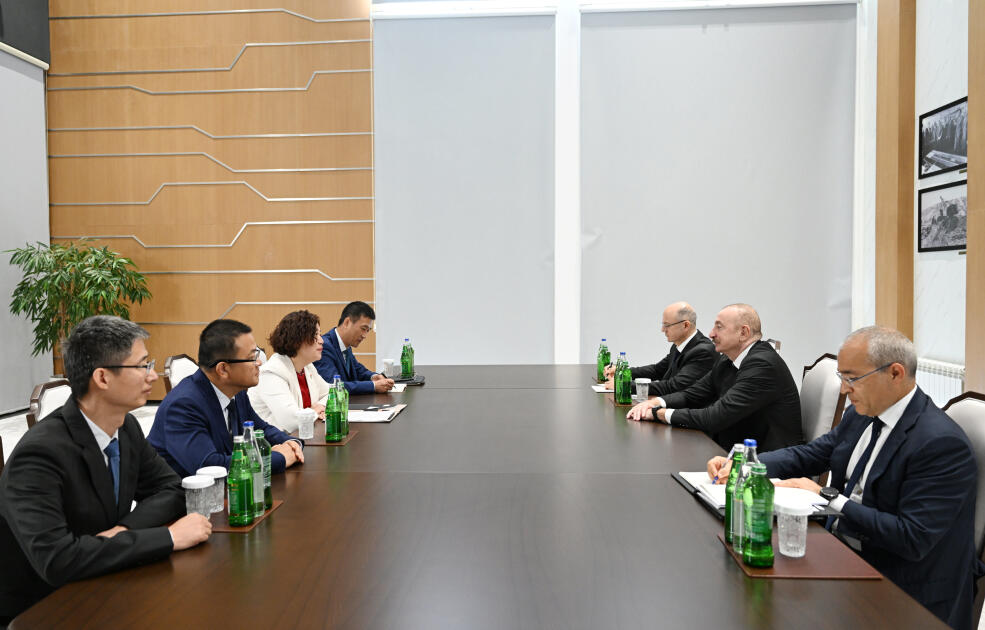 Prezident Mingəçevirdə Çinin “Dongfang Electric İnternational Corporation” Şirkətinin İdarə Heyətinin sədrini qəbul edib  FOTO