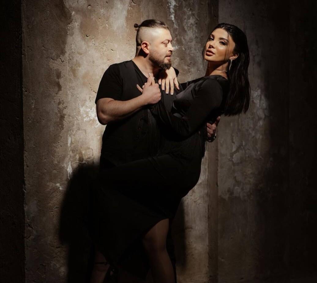 "Qurd"un xanımı ilə g&ouml;r&uuml;nt&uuml;s&uuml; g&uuml;ndəm oldu 