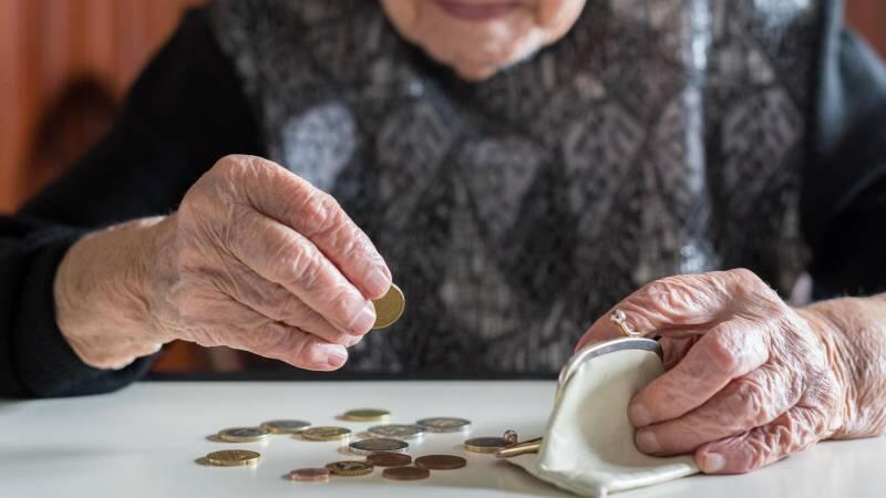 Pensiyaçıların kommunal ödənişini dövlət ödəyəcək?  Deputat AÇIQLADI