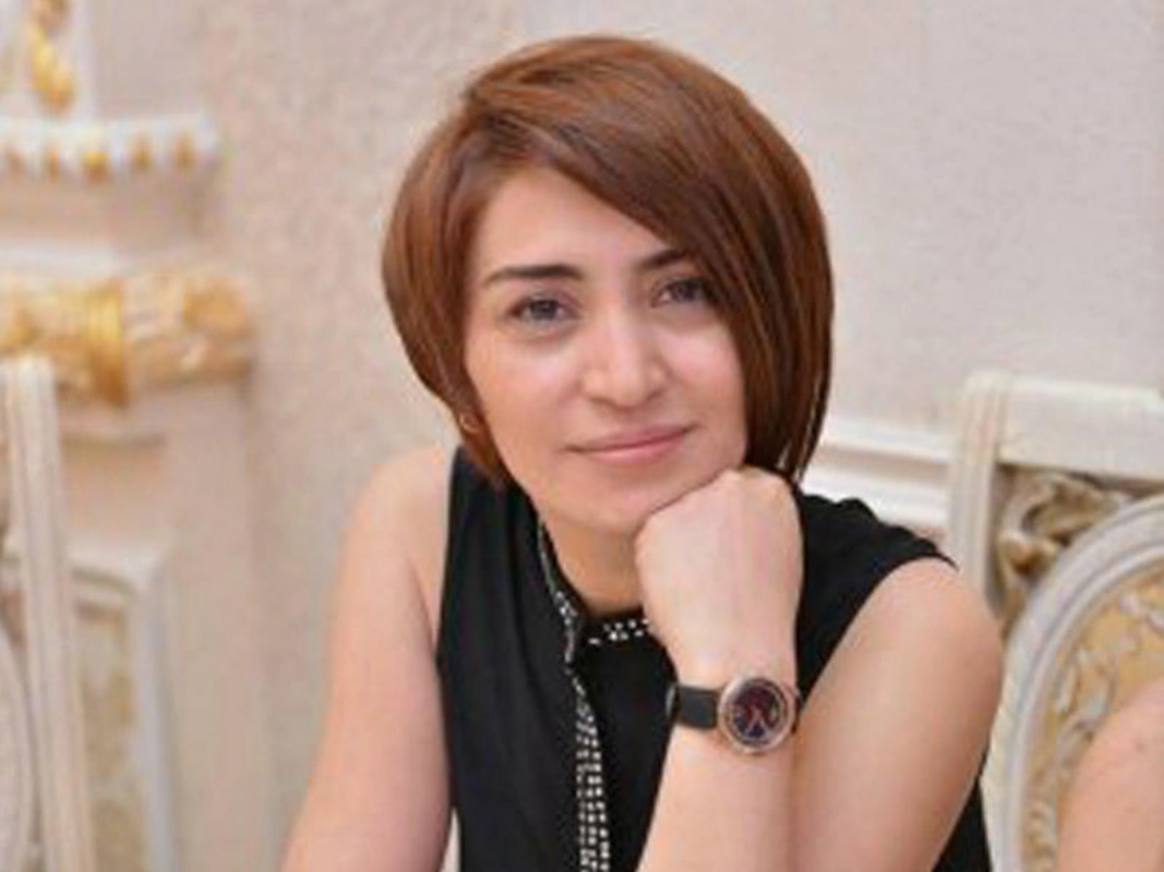 "Moskvada 3 otaqlı ev almışam"