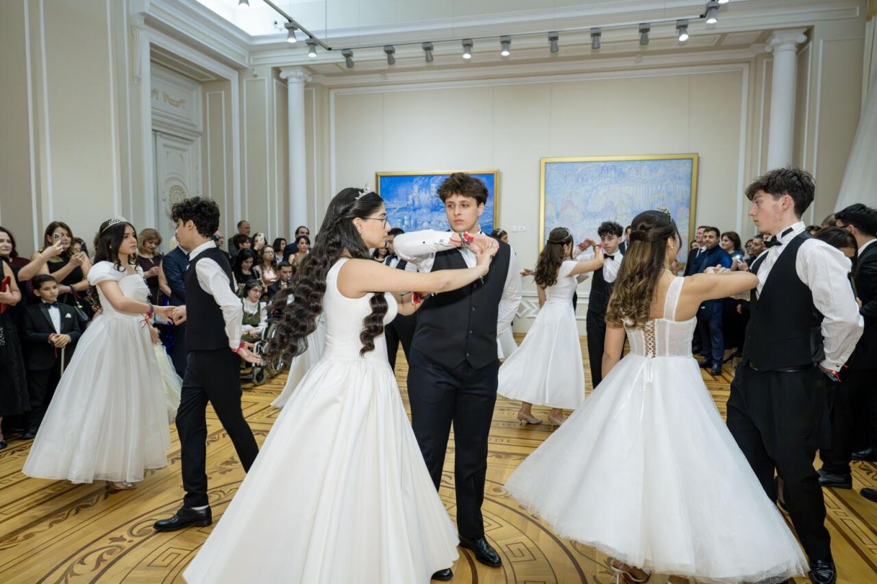 Azərbaycan Milli İncəsənət Muzeyində "Vyana Balı” keçirilib  FOTO