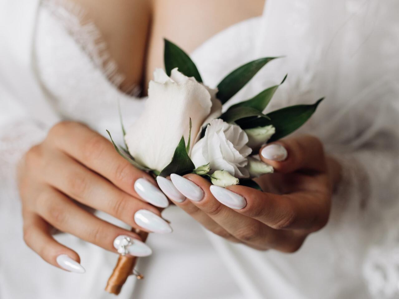 Gəlinin ata evində araq i&ccedil;məsi TƏNQİD EDİLDİ 