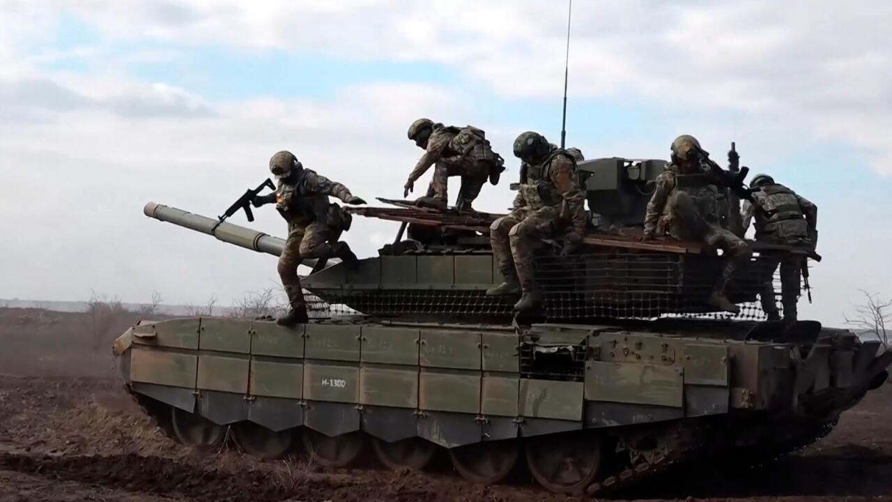 Kurskda ABŞ İstehsalı olan hərbi texnika belə vuruldu 