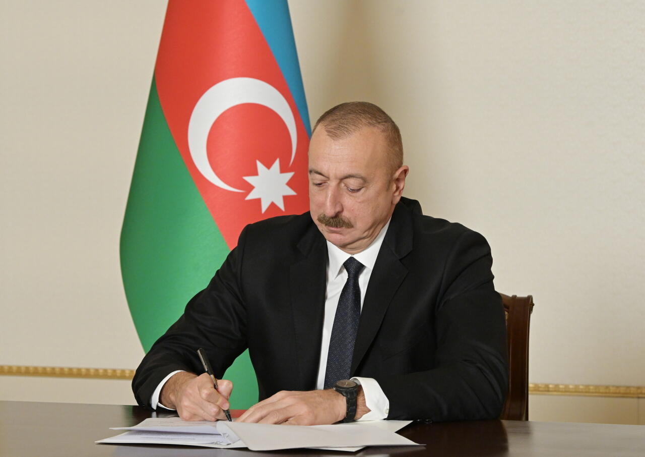 Prezidentin əfv etdikləri arasında o da var  FOTO