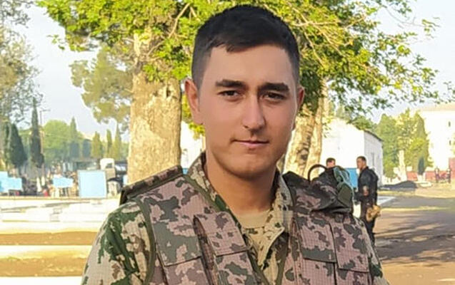 Avtobil AŞDI  Şəhid atası öldü