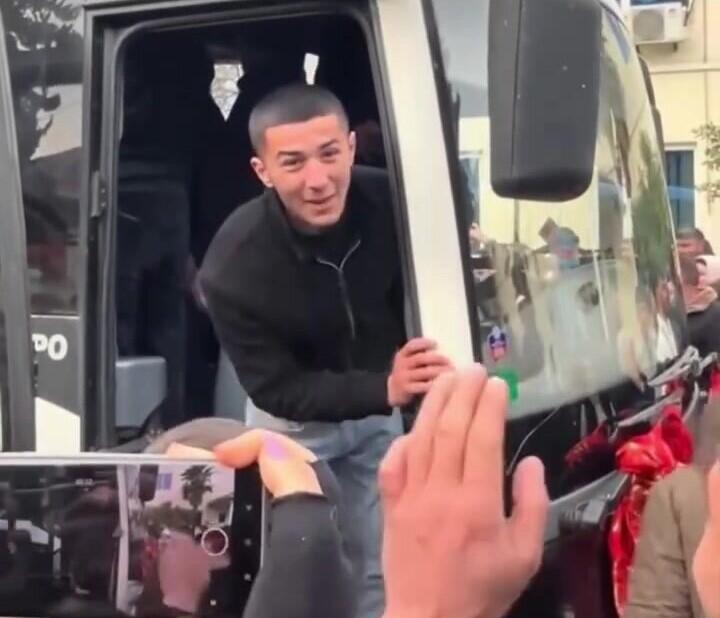 Əsgərliyə gedən gəncdən atasına səmimi ETİRAF 