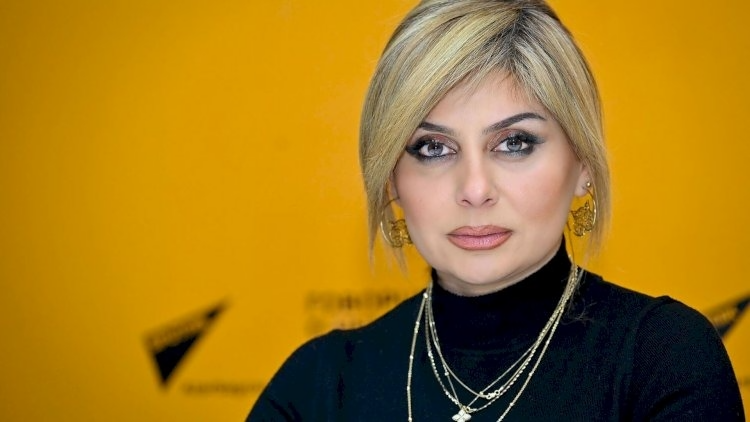 Şəbnəm və Vəfaya görə Əməkdar artist Rövşanə ilə "qırğına çıxdı" 