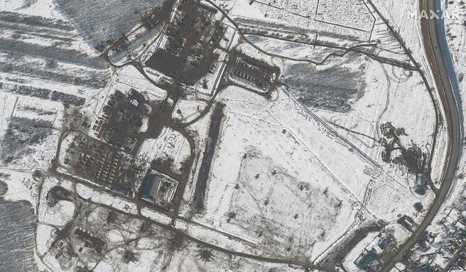 Ukrayna ordusu cəbhəboyu m&uuml;dafiə qurğuları inşa edir