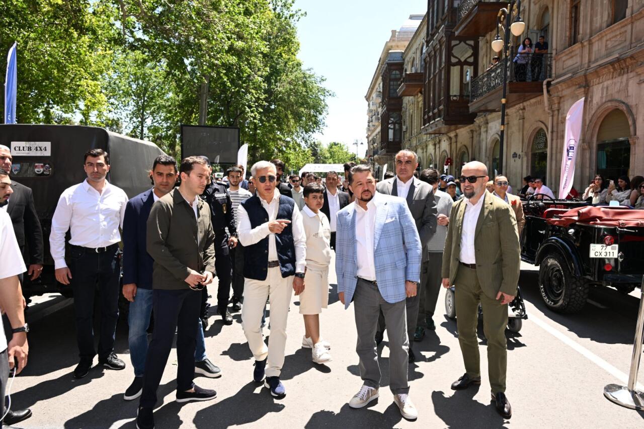 AAF “Sürətin evolyusiyası”nda klassik avtomobilləri təqdim edib  FOTO