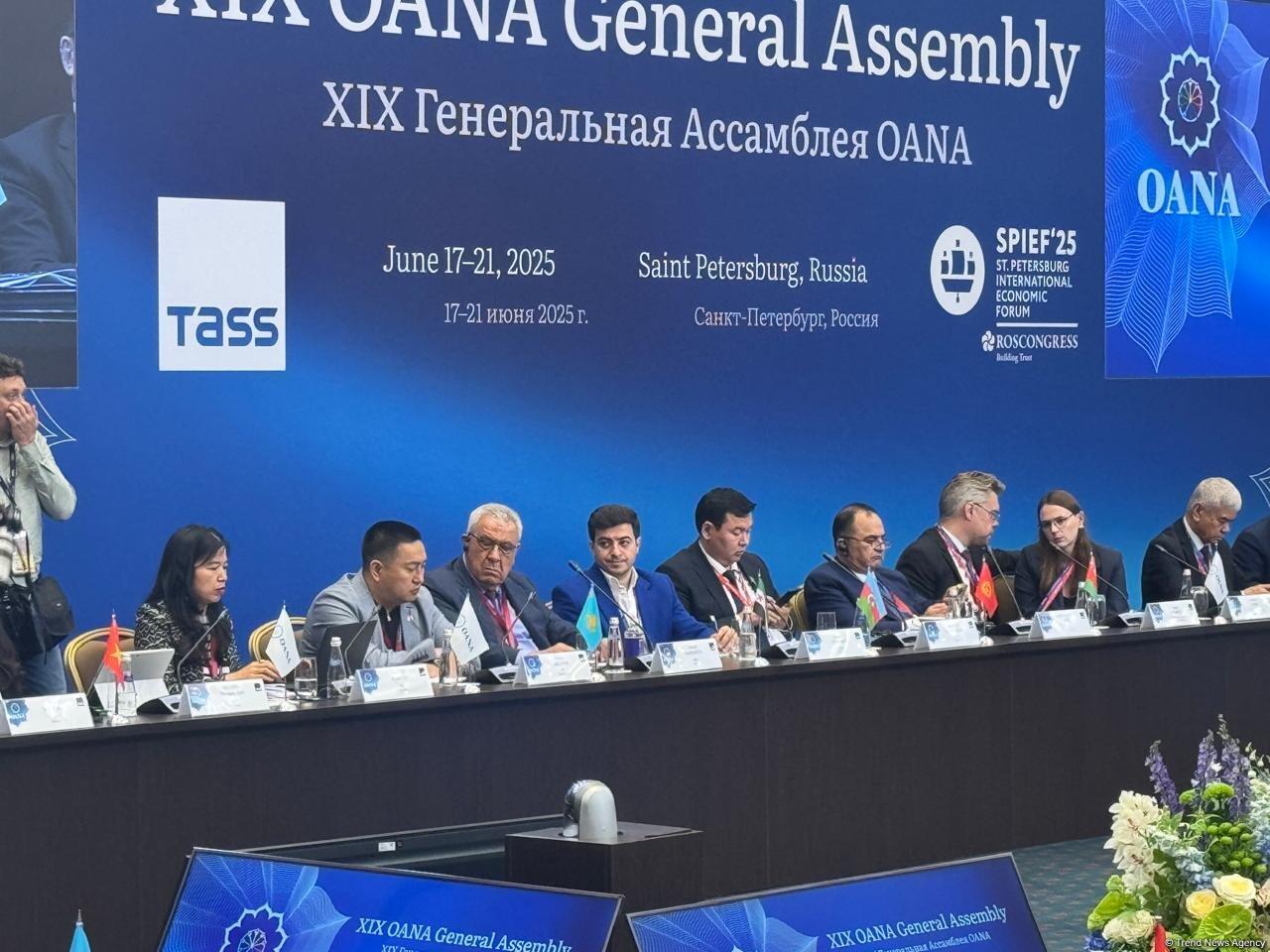 Trend BİA SanktPeterburqda OANAnın XIX Baş Assambleyasında iştirak edir  FOTO