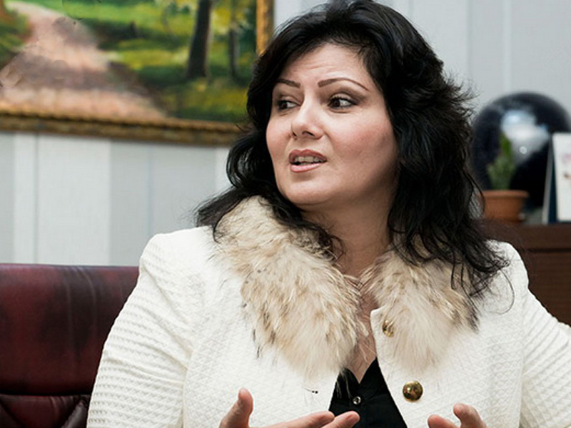 "O, məni hər zaman ərimlə g&ouml;r&uuml;b, boşanma barədə yazmamalı idi"