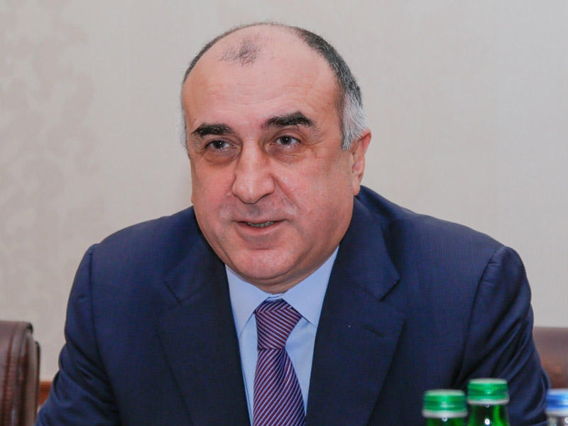 Keçmiş nazir xanımı və gəlinlərindən DANIŞDI: "İkisi də əcnəbidir” 