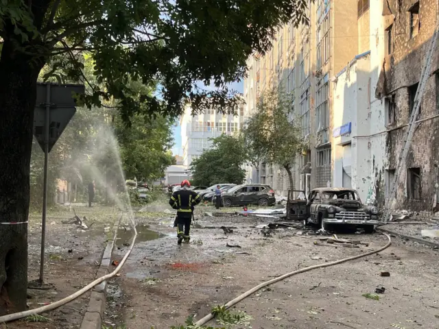 Rusiya Çernovtsı vurdu  Ölənlər və yaralananlar var