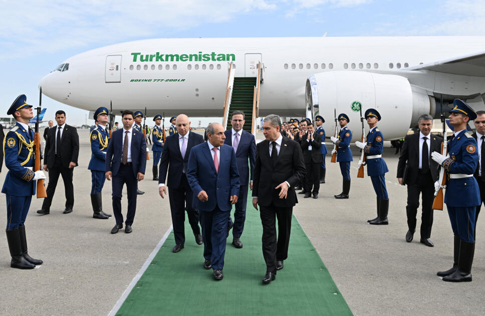 Türkmənistan Xalq Məsləhətinin sədri Qurbanqulu Berdiməhəmmədov Azərbaycana səfərə gəlib  FOTO