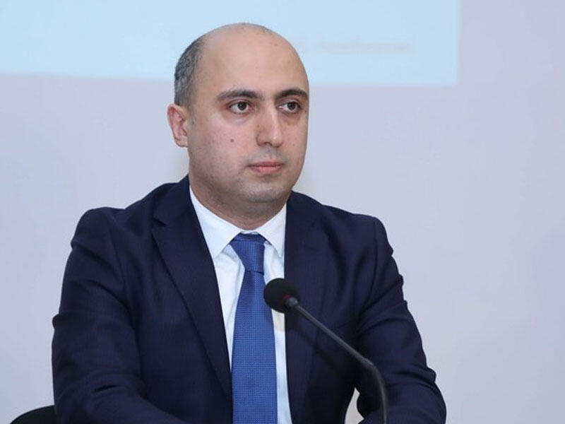 Nazir buraxılış imtahanlarının tez keçirilməsinə münasibət bildirdi