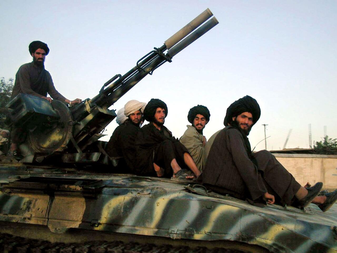 "Taliban" milyardlarla dollarlıq hərbi texnikanı