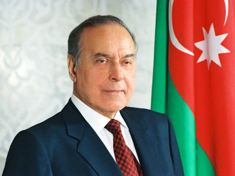 Heydər Əliyevin anadan olmasının 102ci ildönümüdür