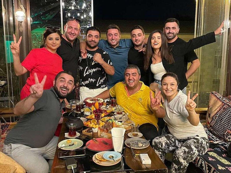 “Komedixana”nın evli rejissorla eşq yaşayan aktrisası KİMDİR? –