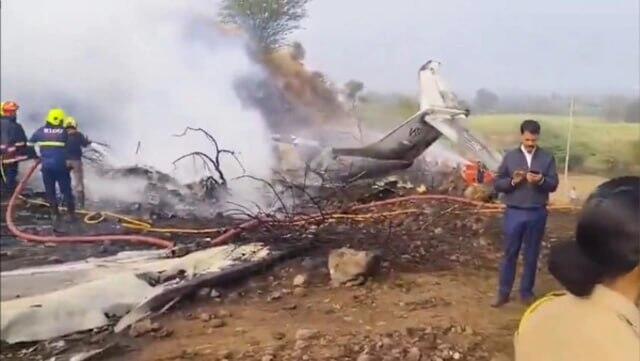 Hindistanda təyyarə qəzası: &Ouml;lənlər arasında nazir m&uuml;avini də var 