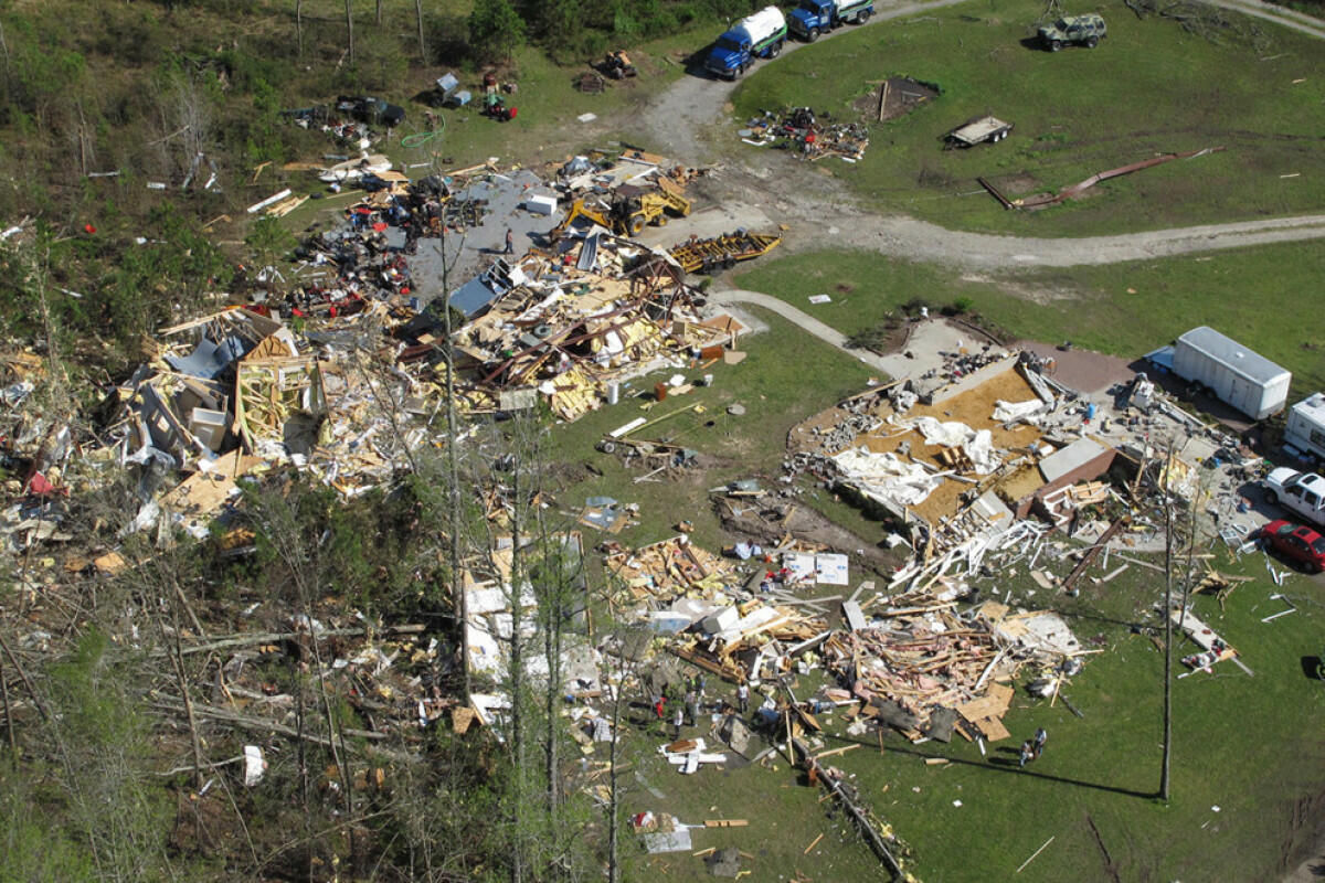 ABŞda tornado nəticəsində 18 nəfər ölüb