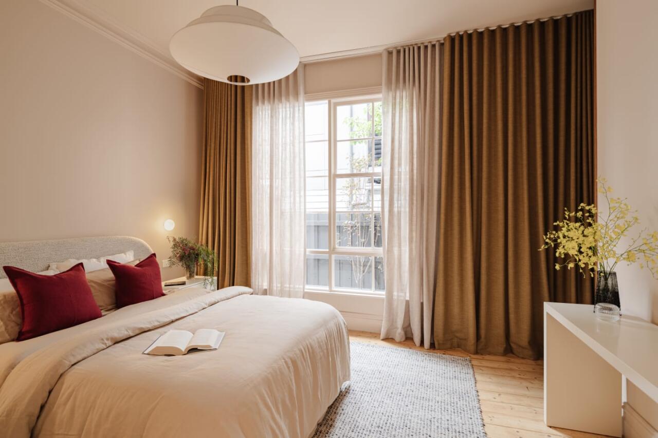 Dizaynerlər xəbərdarlıq edir: Bu 6 pərdə stilindən uzaq durun