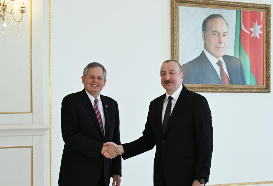 Prezident ABŞ Senatının Xarici Əlaqələr Komitəsinin üzvünü qəbul edib