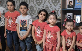 7 uşağı məktəbə yola salan ata: "Bunlar yoxdursa, Avropada yaşasan da, narazı qalacaqsan" 
