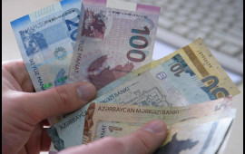 Azərbaycanda minimum maaş iki dəfədən &ccedil;ox arta bilər  TARİX