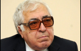 &ldquo;O pulu aparıb yetimyesirə verəcəyəm...nə borcuma&rdquo; &ndash; Yazı&ccedil;ı Anar