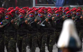 Dünya yeni müharibə astanasında  Minlərlə əsgər orduya qatıldı