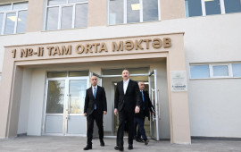 Prezident Kərkicahanda 1 n&ouml;mrəli tam orta məktəbin a&ccedil;ılışında iştirak edib