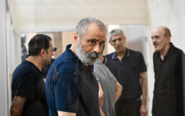 Əsirlikdə işgəncələrə məruz qalmış şəxslər məhkəmədə ifadə veriblər  FOTO