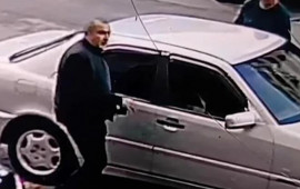 Dələduzluğun qurbanı olan qadın: "Kartına pul atdırır, sonra yoxa çıxır"