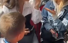 Avtobusda qızlar arasında əlbəyaxa dava 