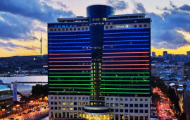 “Hilton Baku”dakı qiymətlər turistləri şoka saldı 