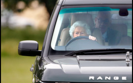 Kraliça Elizabetin “Range Rover”i hərraca çıxarıldı  FOTO
