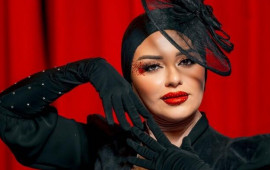 Xuramanın makiyajsız halı G&Uuml;NDƏM OLDU 