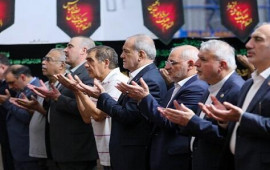 Pezeşkian İrəvanda Göy məsciddə namaz qıldı