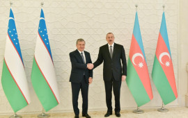 İlham Əliyevlə Şavkat Mirziyoyev arasında telefon danışığı olub