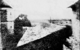 D&uuml;nyanın ilk fotoşəkili: 8 saatlıq səbrin nəticəsi