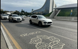 Bakıda bu yol nişanlarının sökülməsinə başlanıldı