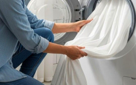 Pərdələri qar kimi ağardan təbii &uuml;sul: Cəmi bir məhsulla m&ouml;htəşəm nəticə