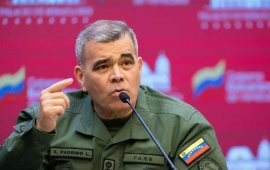 M&uuml;dafiə naziri venesuelalılara &ccedil;ağırış etdi