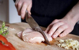 &Ccedil;ox sevilir, amma sağlamlığa ziyandır &ndash; Toyuğun bu hissələrini yeməyin! 