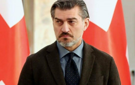 "Bakı və İrəvan arasındaki sülhə maraqlıyıq"