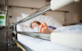 Gəncədə azyaşlı qızdırmadan &ouml;ld&uuml;