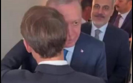Ərdoğandan Makrona ATMACA: "Yaxşı olduğu vaxtlar da olurmuş"  VİDEO