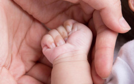 Boğazında qida qalan 2 aylıq k&ouml;rpə &ouml;ld&uuml;