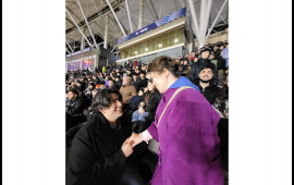 "Qarabağ"ın oyunu zamanı stadionda evlilik təklifi 